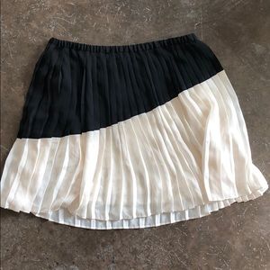 Banana Republic Pleated Mini Skirt